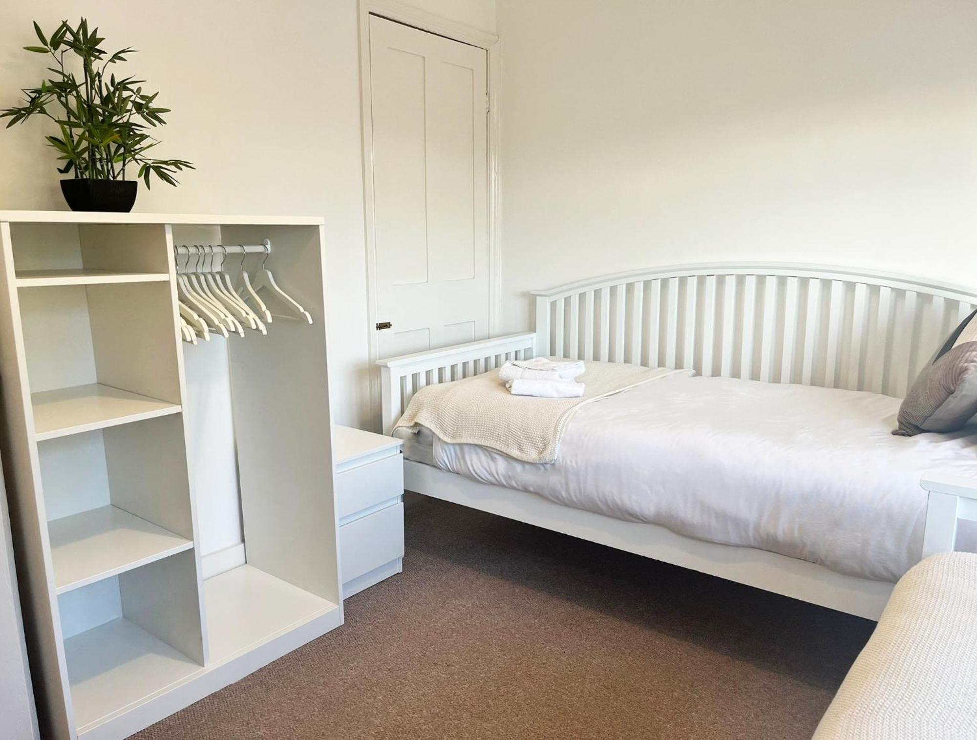- Private House With Garden & Parking 16 Appartement *